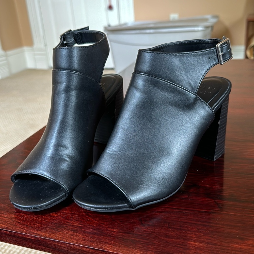 A New Day Joanna Peep Toe Black Heels 7.5